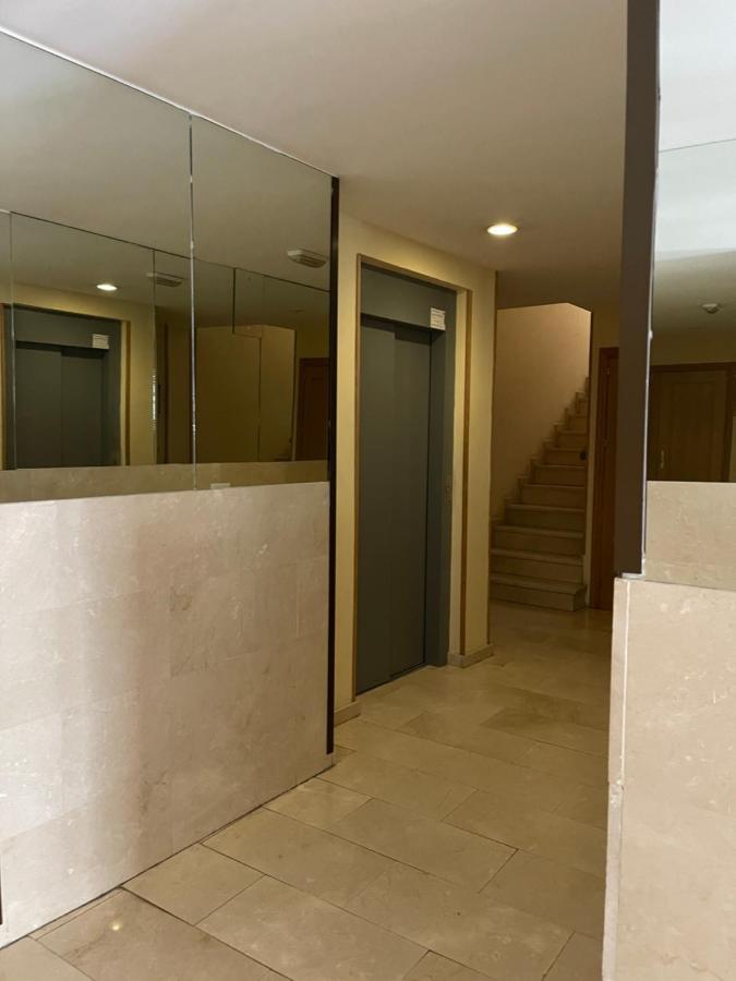 El Atico Nuevo En El Centro Con Ascensor, Garaje, Aire Acondicionado Y Wifi Apartment Biescas  Exterior foto